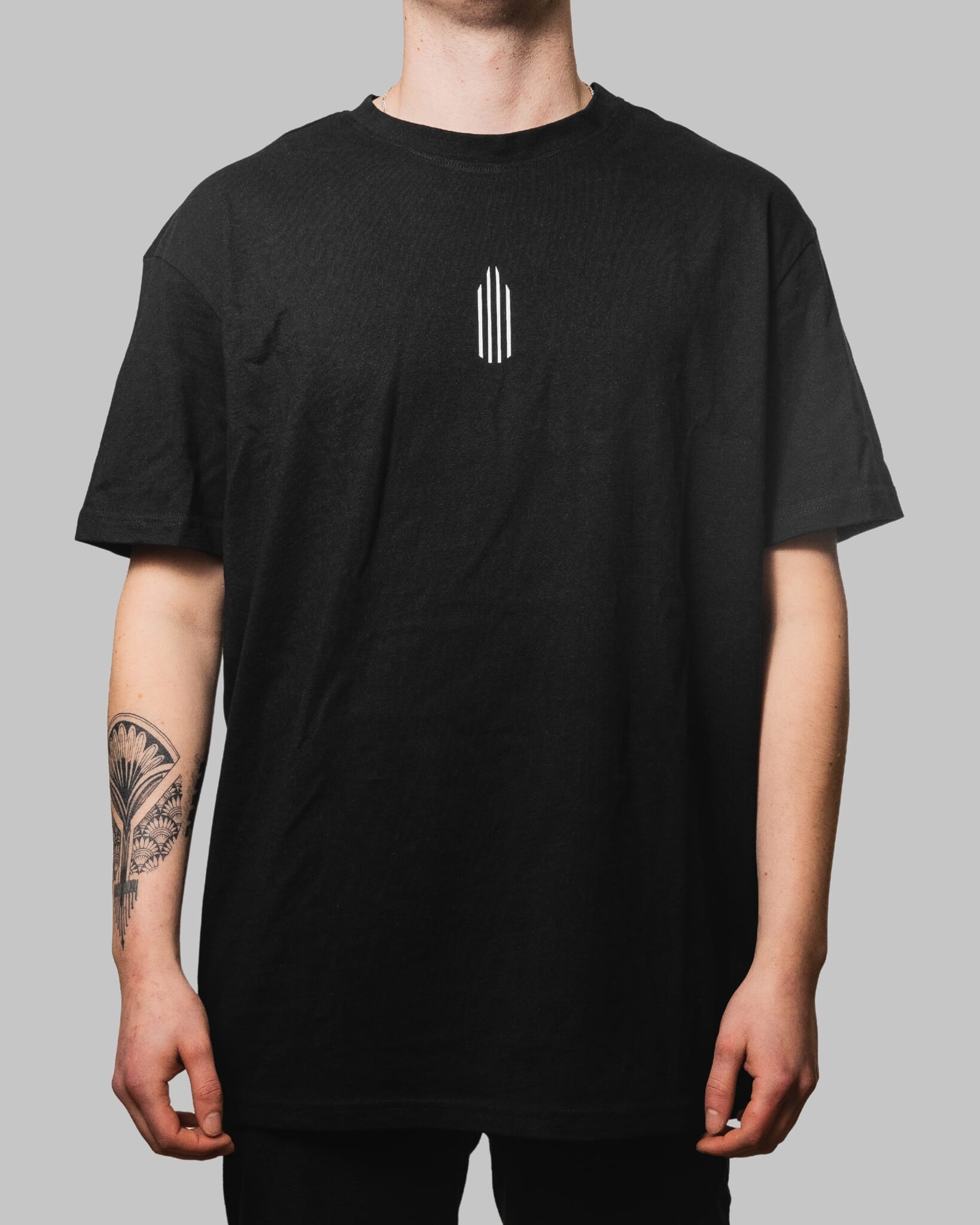 ICON T-SHIRT (BLACK)